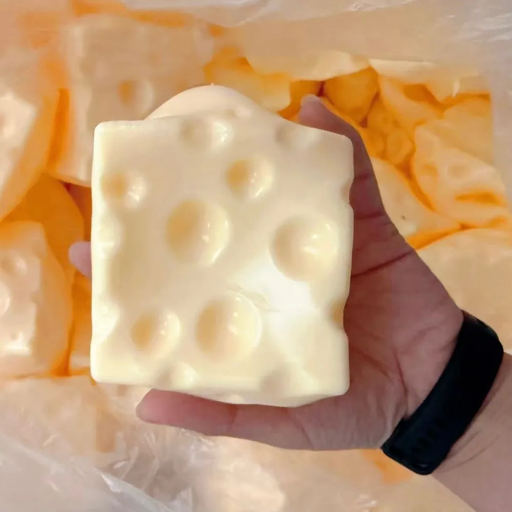 7cm Jumbo Cheese Stress Ball Skin — photo 4