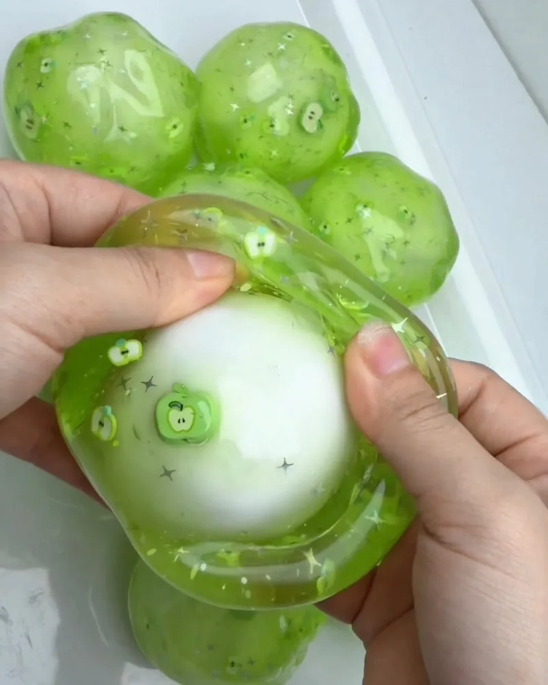 Apple Cracking Ball Stress Ball Squishy Stress Relief Fidget Toy