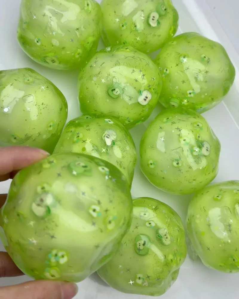 Apple Cracking Ball Stress Ball Squishy Stress Relief Fidget Toy — photo 3