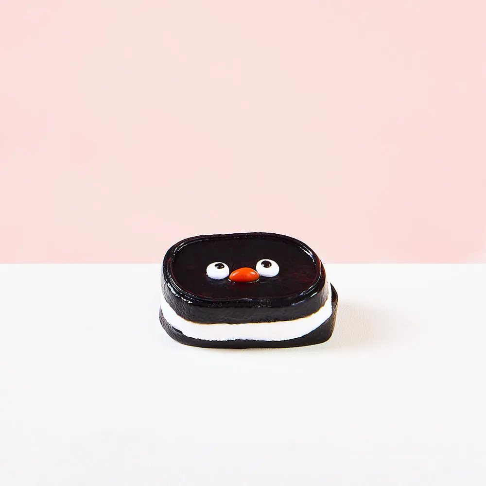 Black-white Sandwich Cookie Taba Squishy