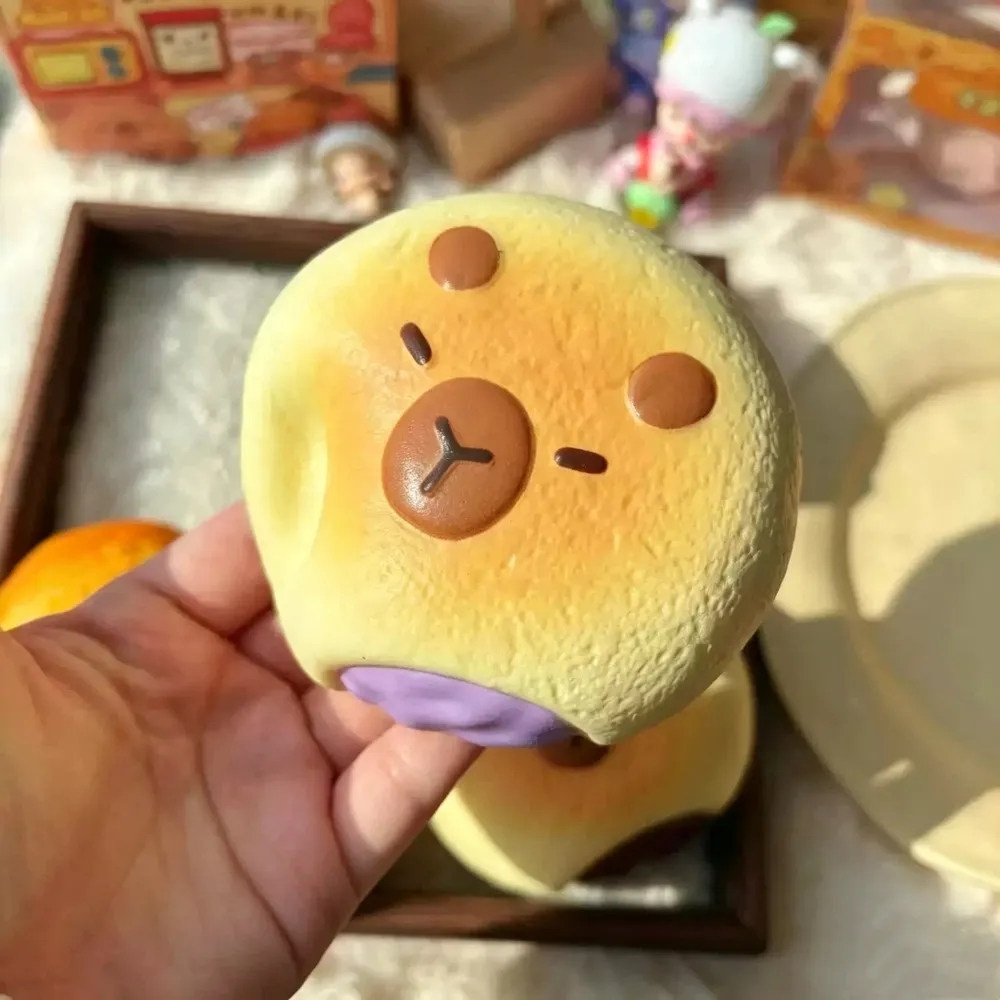 Capybara Collection Slow Rising Squishy Stress Relief Decompression Toy — photo 4