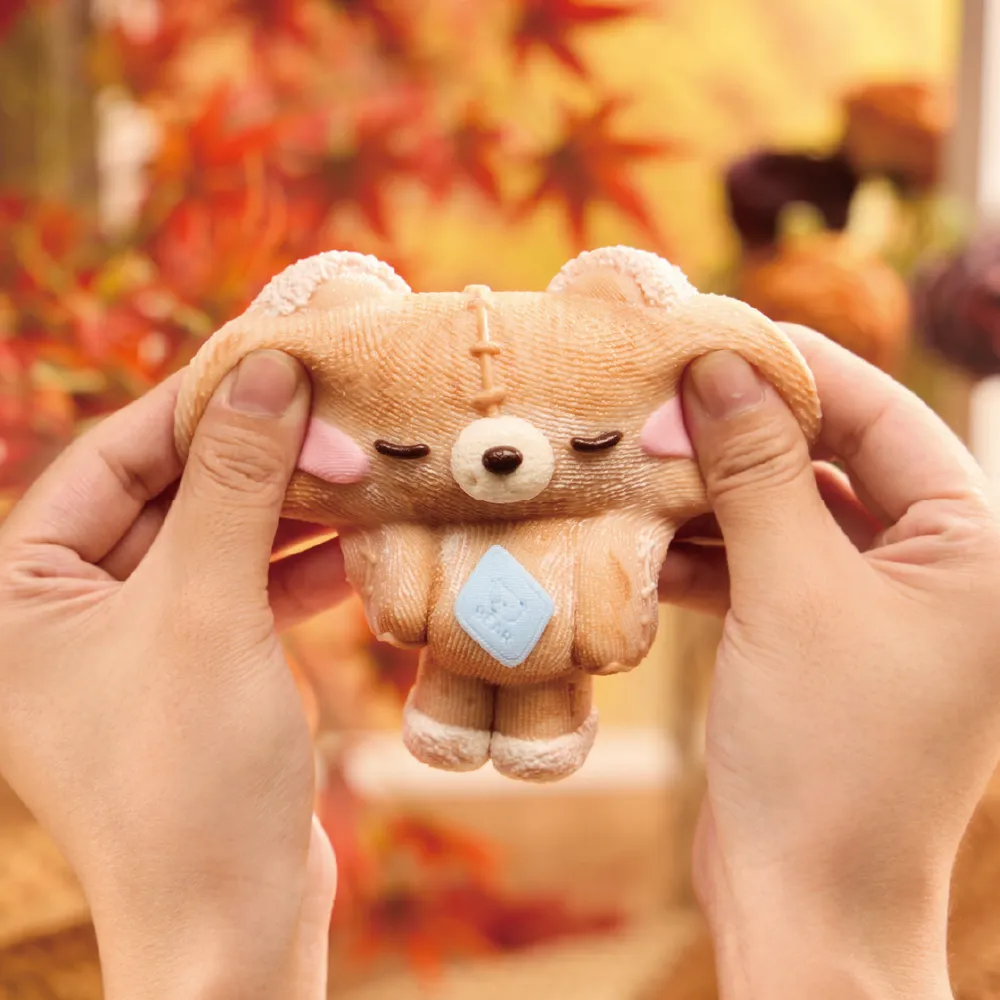 Cozy Knit Cocoa Cub Taba Squishy — photo 6
