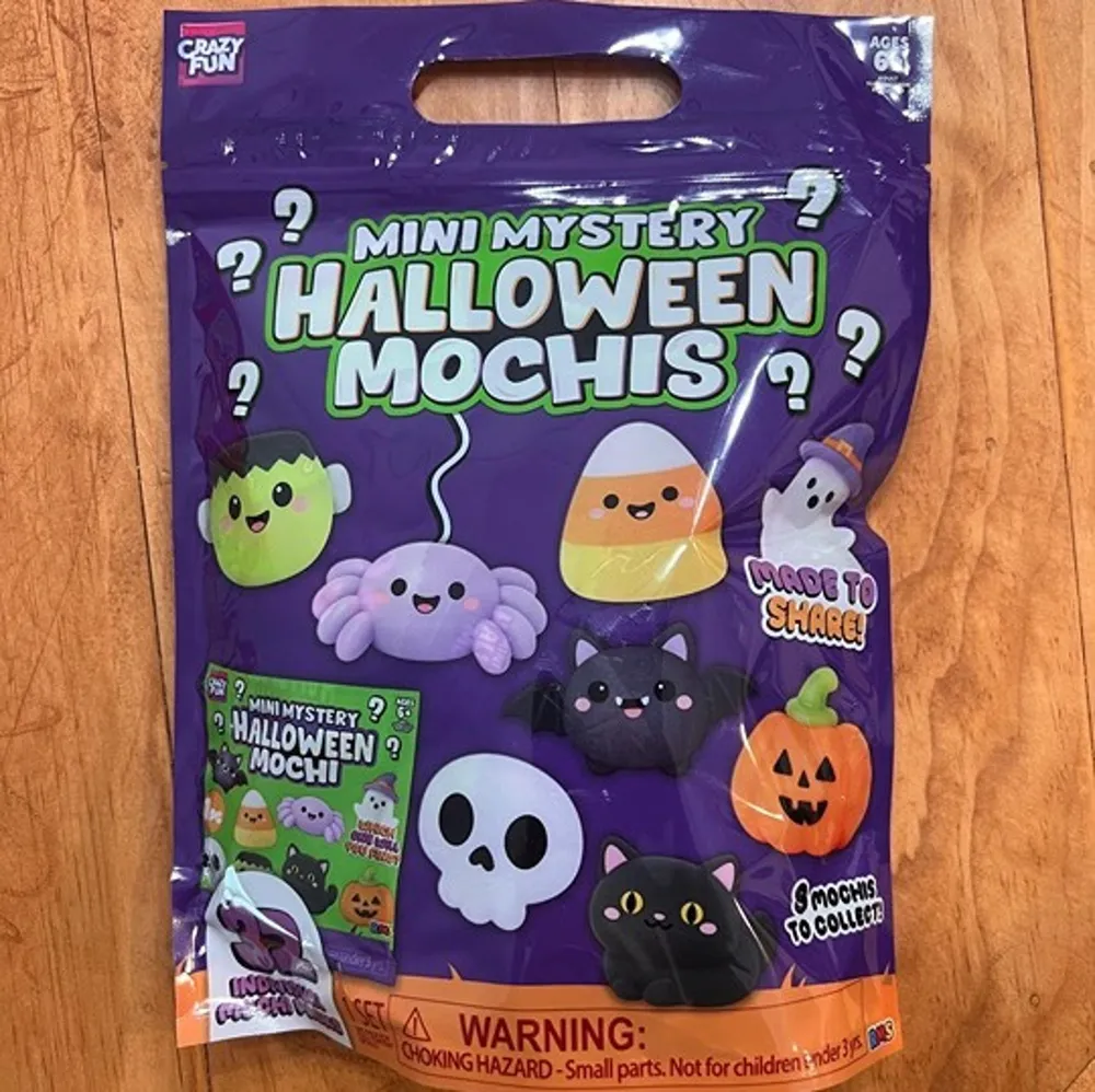 Crazy Fun Mini Mystery Halloween Mochi Squishy 32-Pack