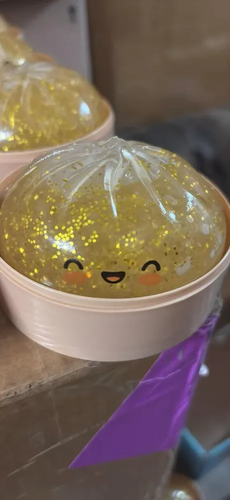 Crazy Fun Mystery Dumpling Squishy - Golden Glitter
