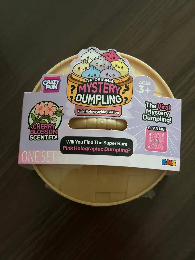 Crazy Fun Mystery Dumpling Squishy - Pink Holographic Glitter — photo 2