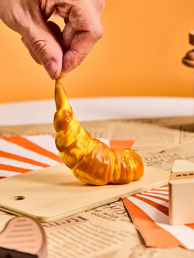 Croissant Taba Squishy — photo 4