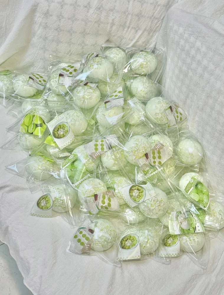 Crunchy Floral Stress Ball Squishy Snow — photo 3