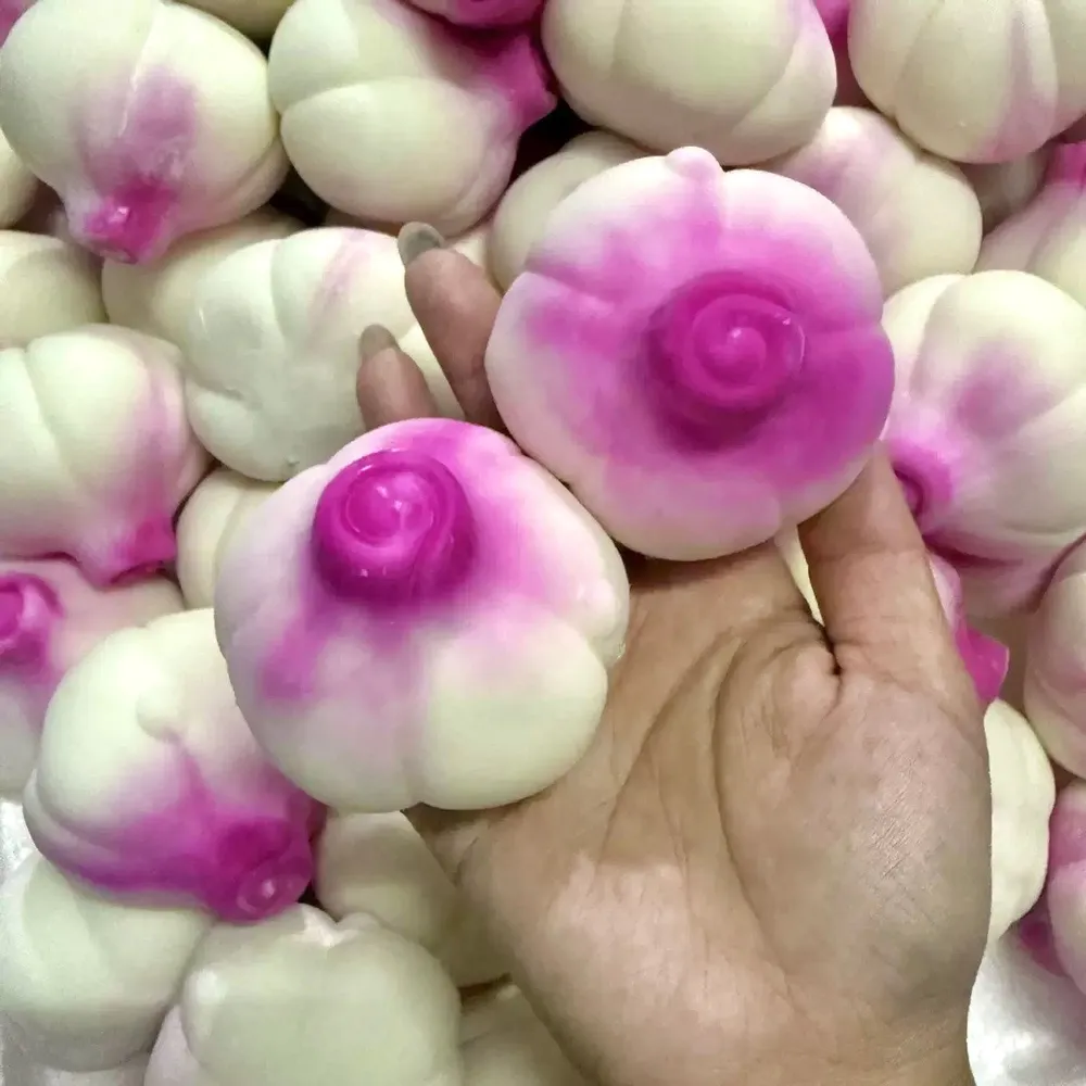 Crunchy Onion Stress Ball Squishy Stress Relief Decompression Toy — photo 2