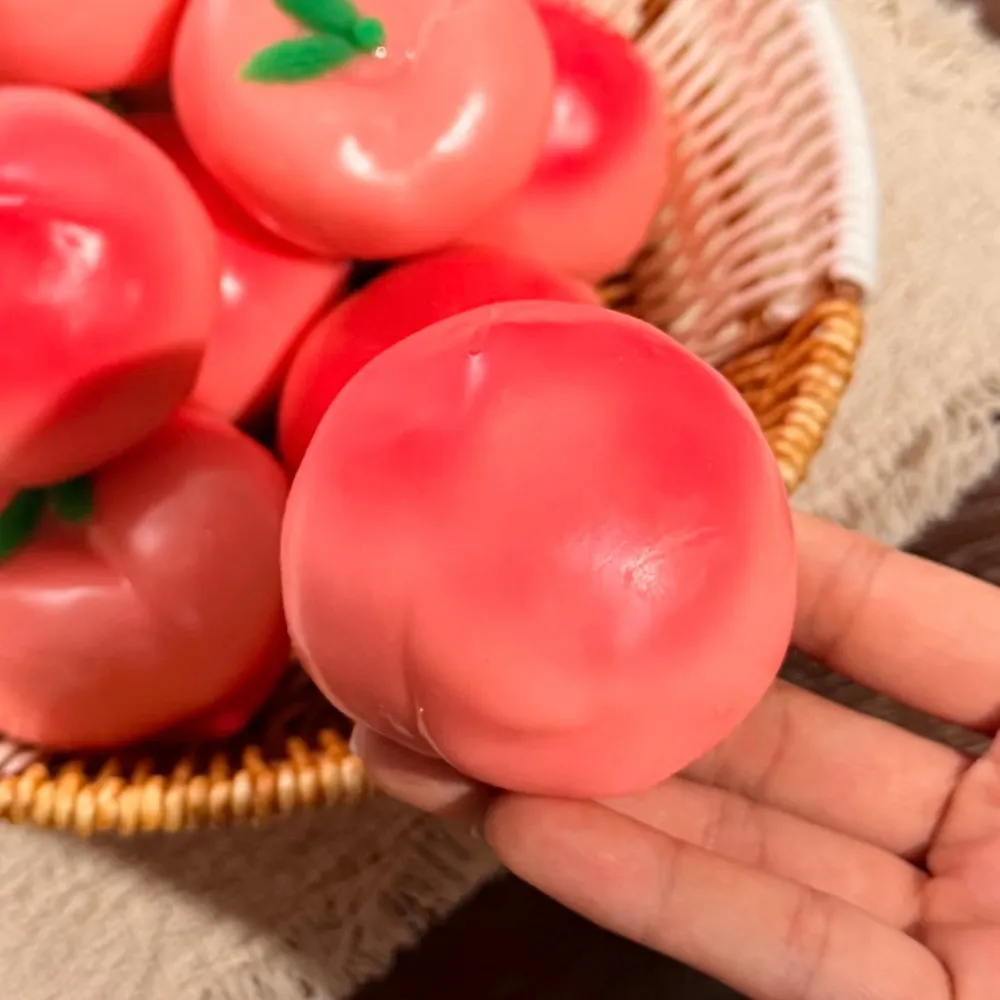 Crunchy Peach Stress Ball Squishy Stress Relief Decompression Toy — photo 2