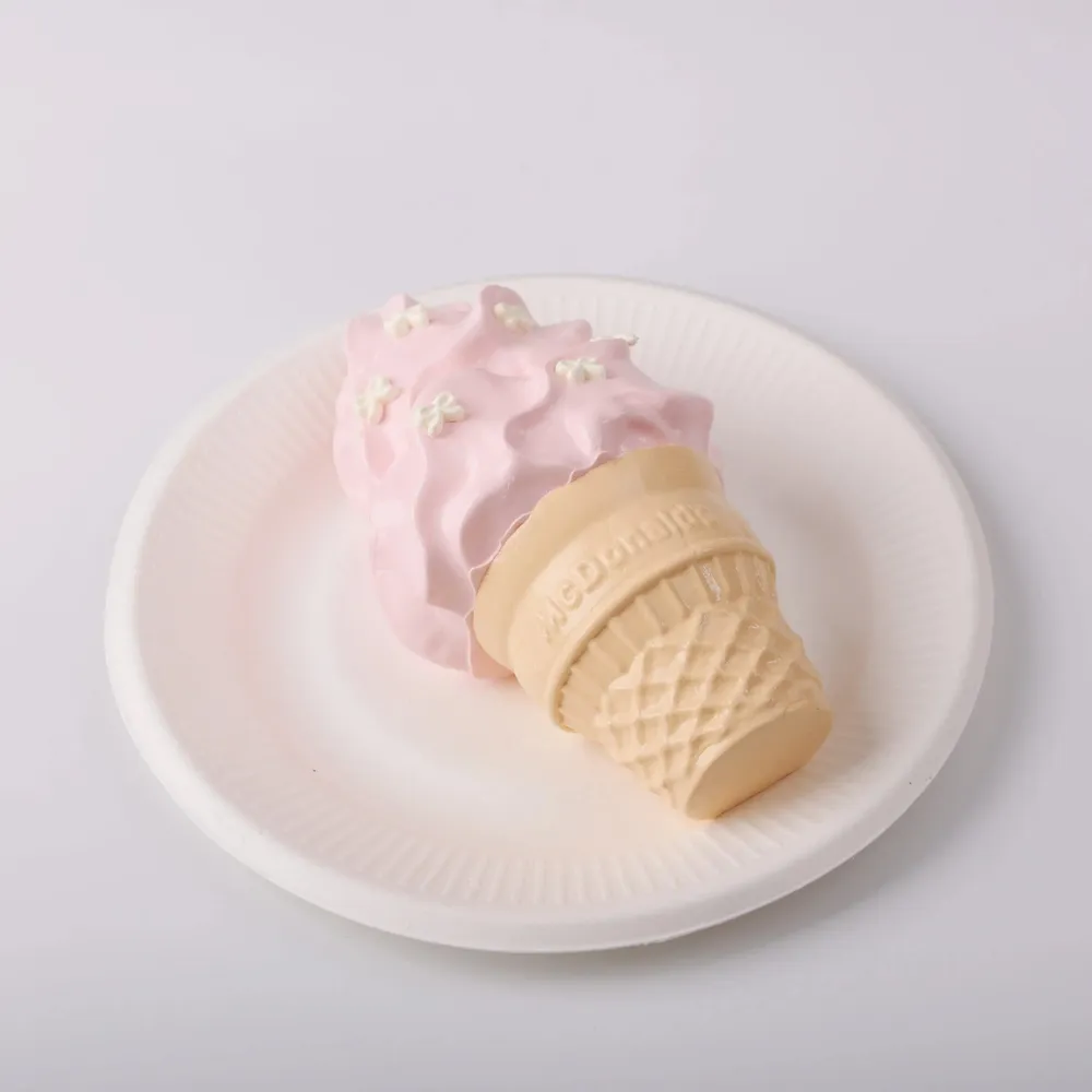 【CT019】Strawberry Ice Cream Cone Squishy Toy — photo 2