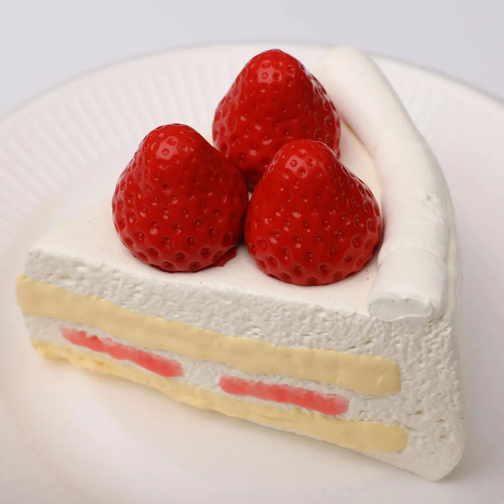 【CT067】Strawberry Slice Cake Squishy Toy — photo 3