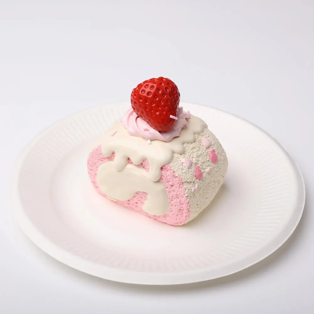 【CT151】Strawberry Swiss Roll Squishy Toy — photo 2