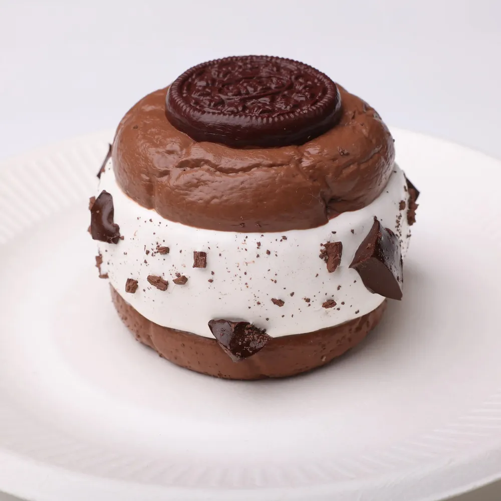 【CT194】Chocolate Cream Filled Cookies Squishy Toy — photo 2