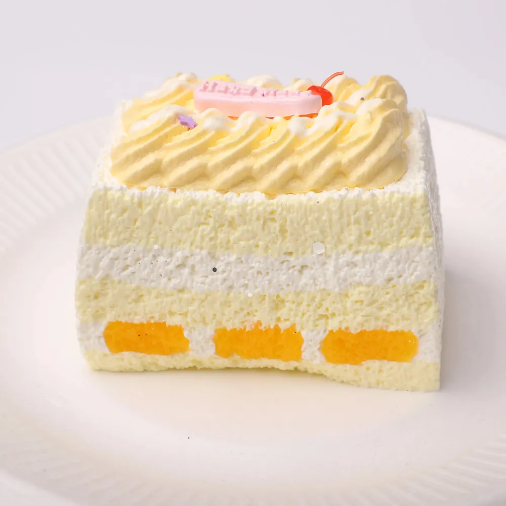 【CT225】Yellow Striped Square Cake Squishy Toy — photo 3