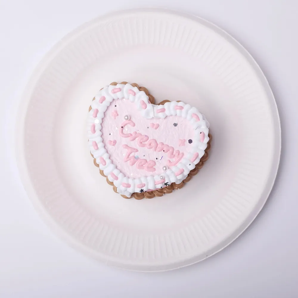 【CT235】Creamy Tree Pink Heart Piping Cake Squishy Toy — photo 4