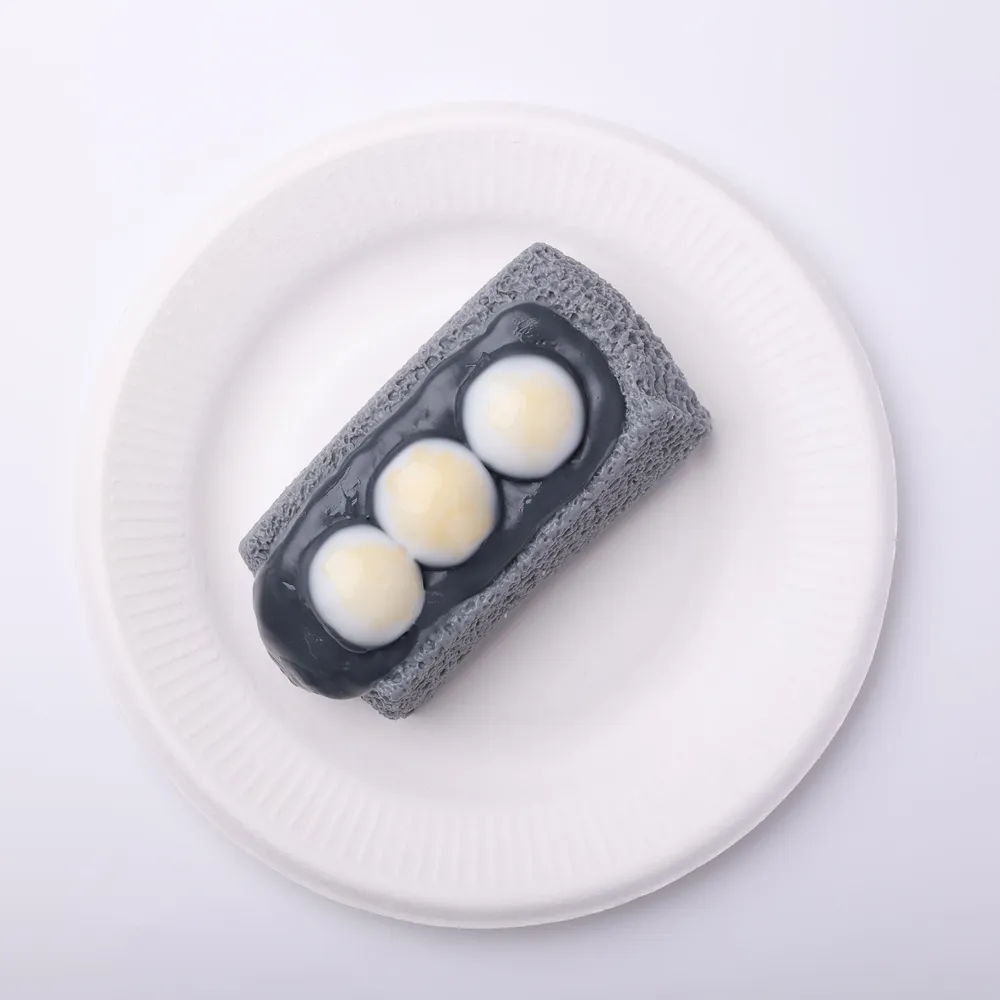 【CT247】Black Sesame Soymilk Toast Squishy Toy — photo 3