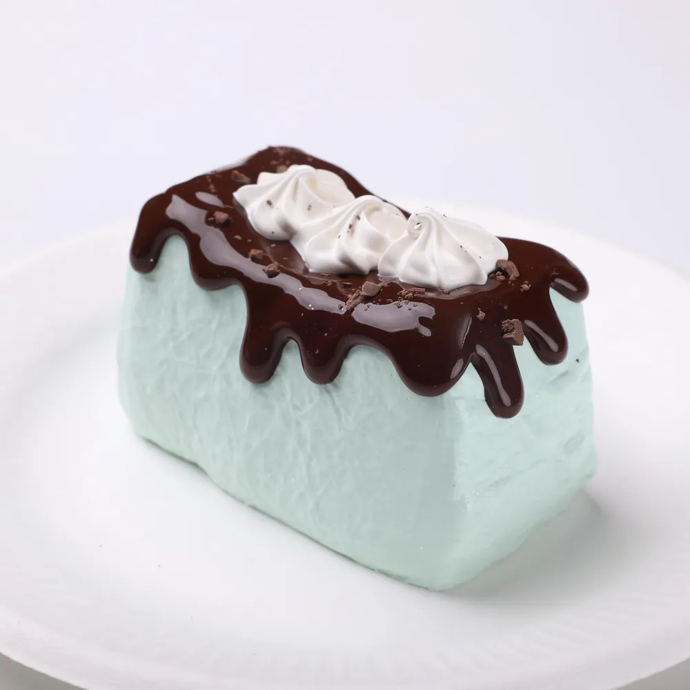 【CT264】Mint Chocolate Basque Cake Squishy Toy — photo 3