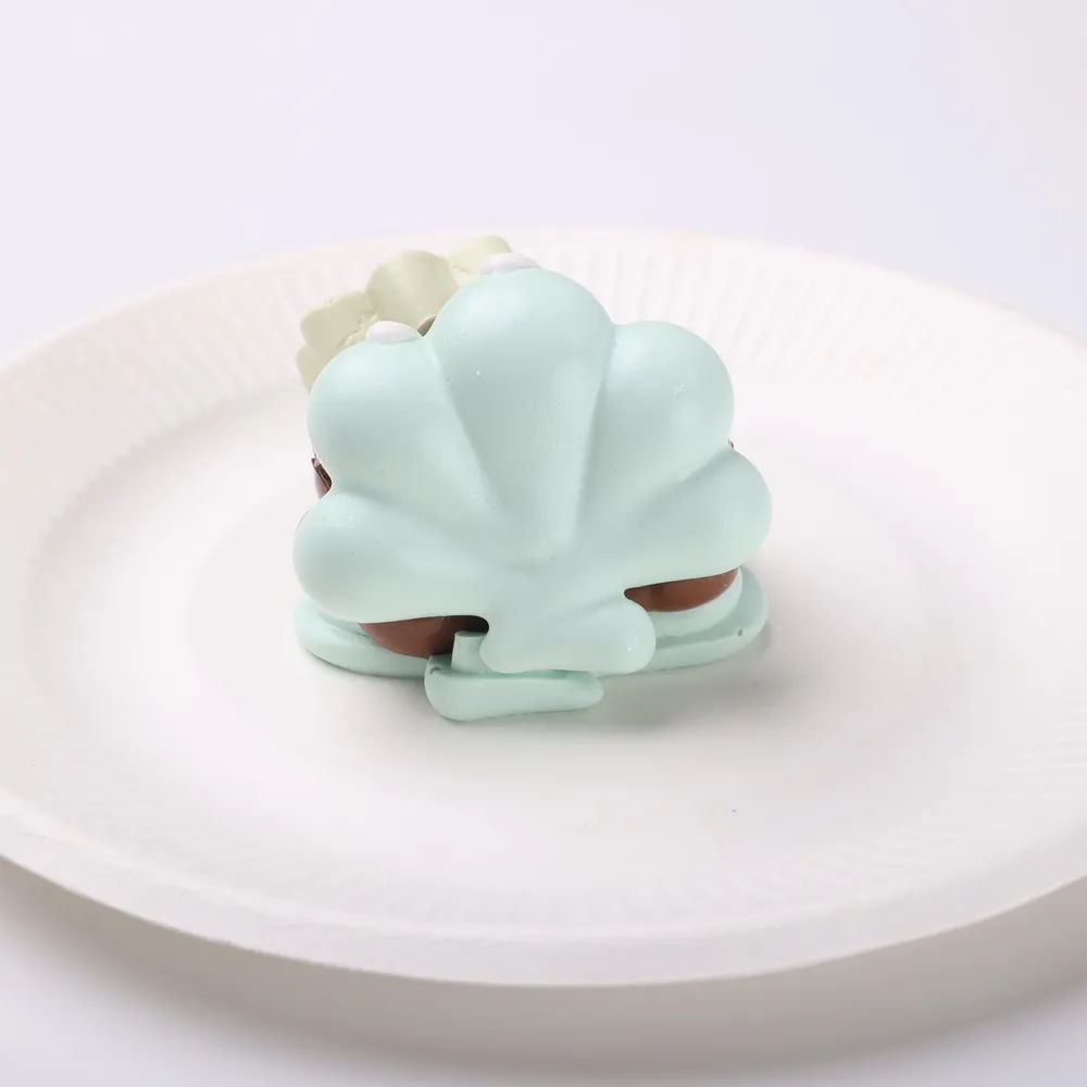 【CT268】Mint Chocolate Macaron Squishy Toy — photo 4