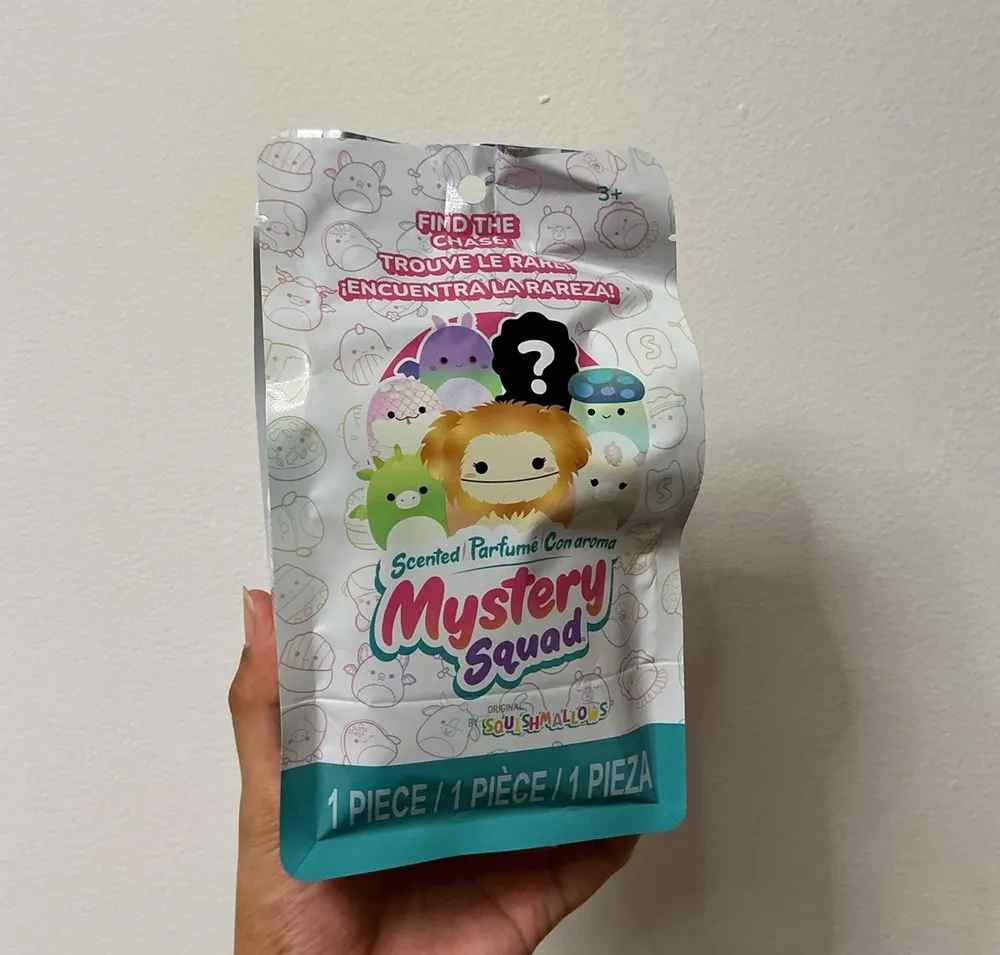 Dame Bigfoot Squishmallow - Mystery Squad Scented
