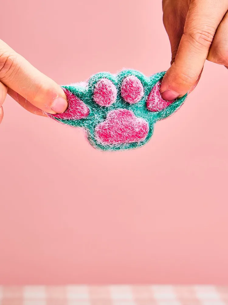 Flocked Christmas Kitten Paw Taba Squishy — photo 2