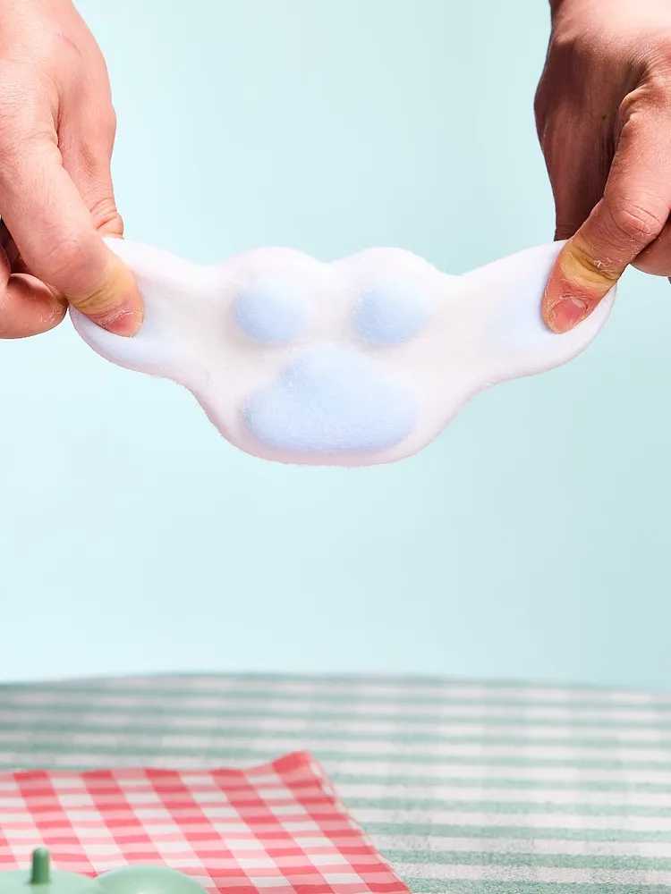 Flocked White-blue Paw Taba Squishy — photo 2