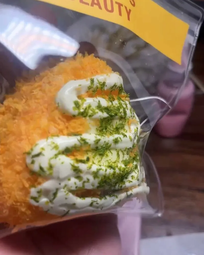 Fried Rice Roll Squishy Stress Relief Decompression Toy with Fried Bread Flakes — photo 2