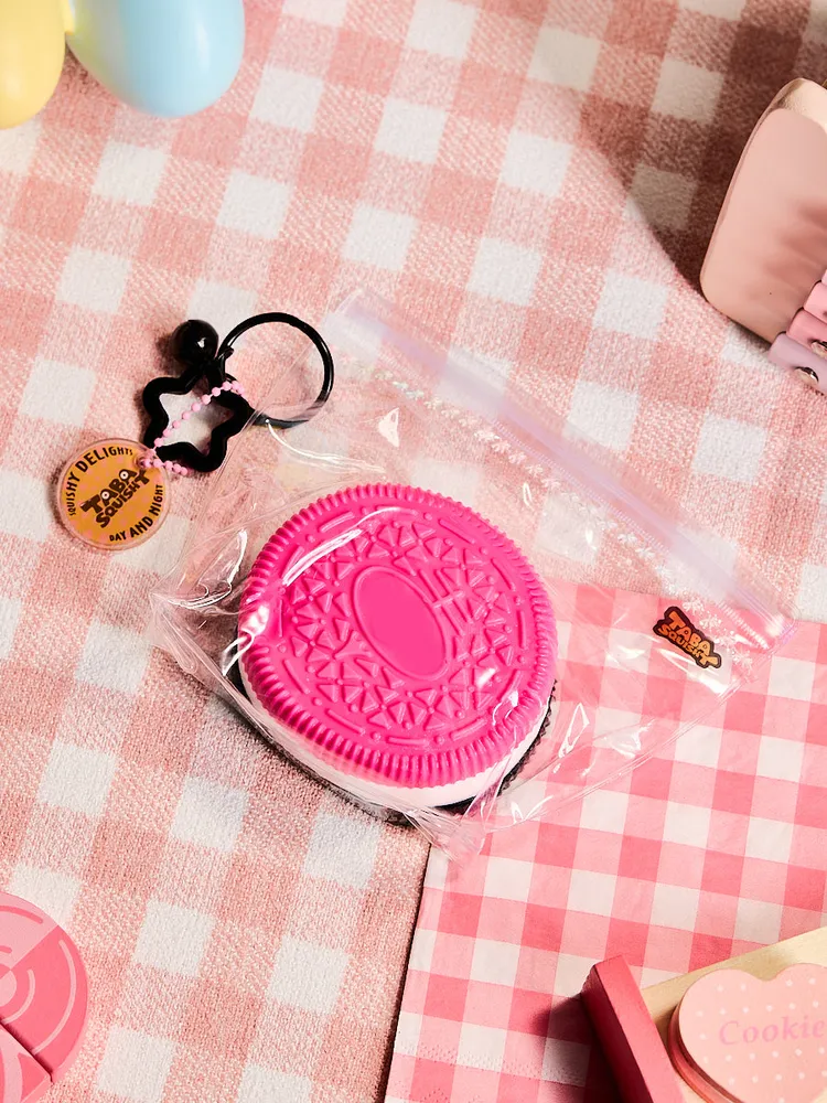 Fuchsia-white Cookie Sandwich Taba Squishy — photo 5