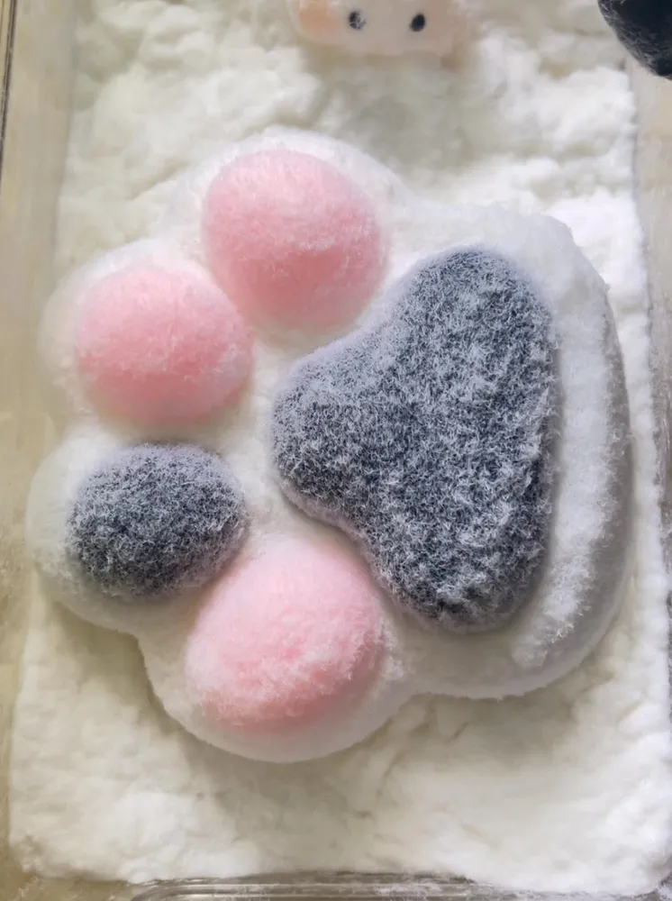 GIANT Squishy Paw Stress Relief Decompression Toy w/ Flocking — photo 4