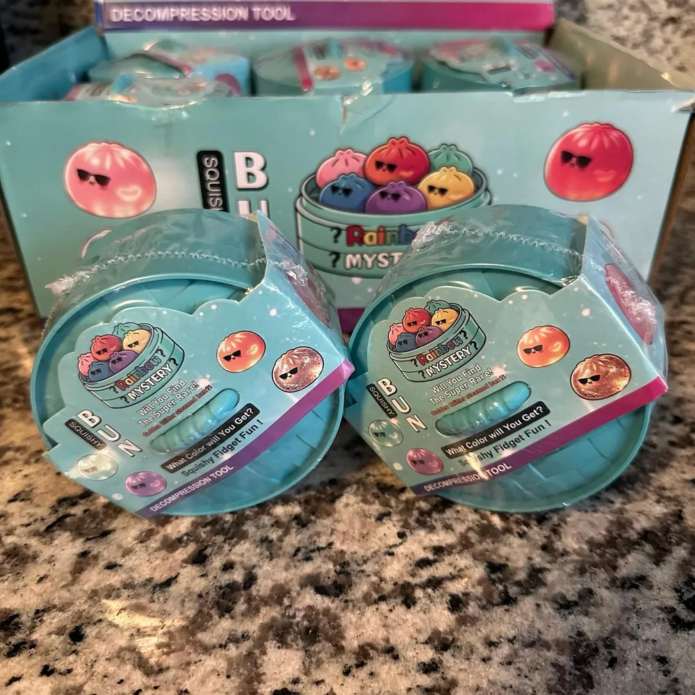 Glitters Light Up Dumpling Squishy Mystery Box
