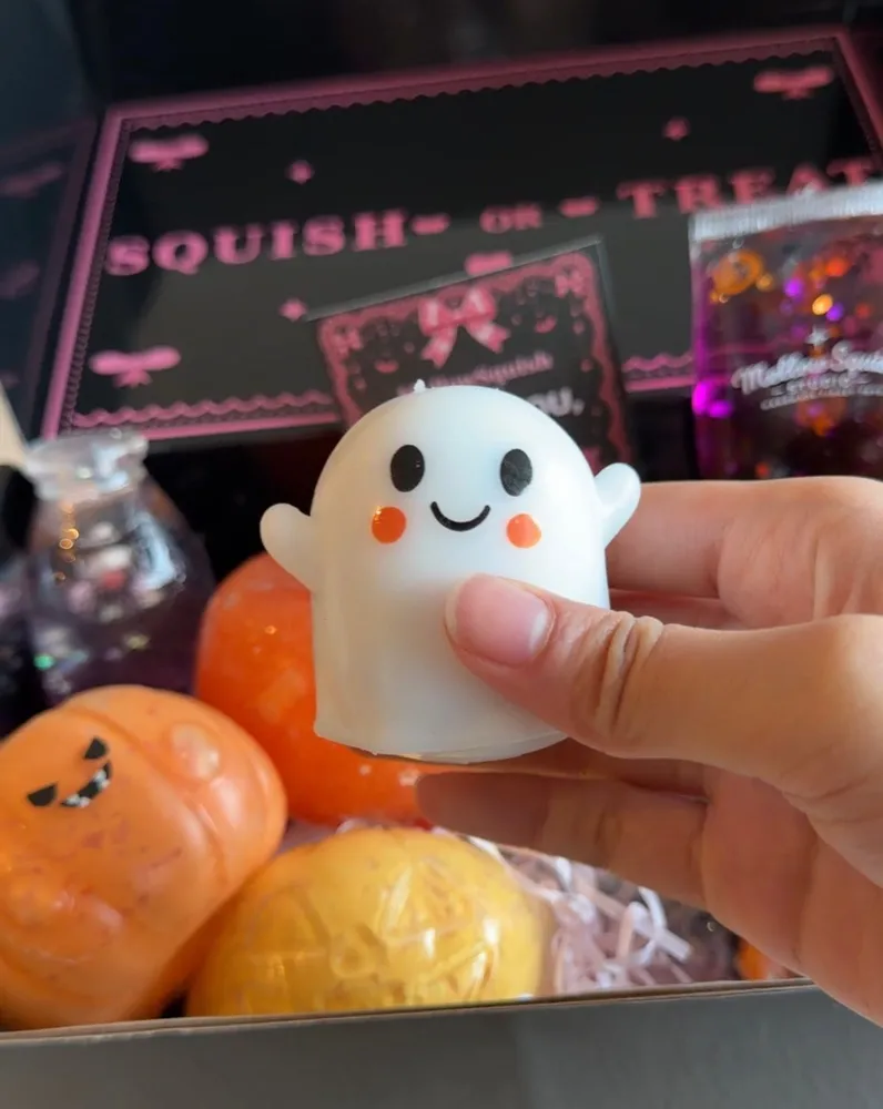 Halloween Crunchy Ghost Squishy (Zero bounce-back)(LIMITED EDITION)
