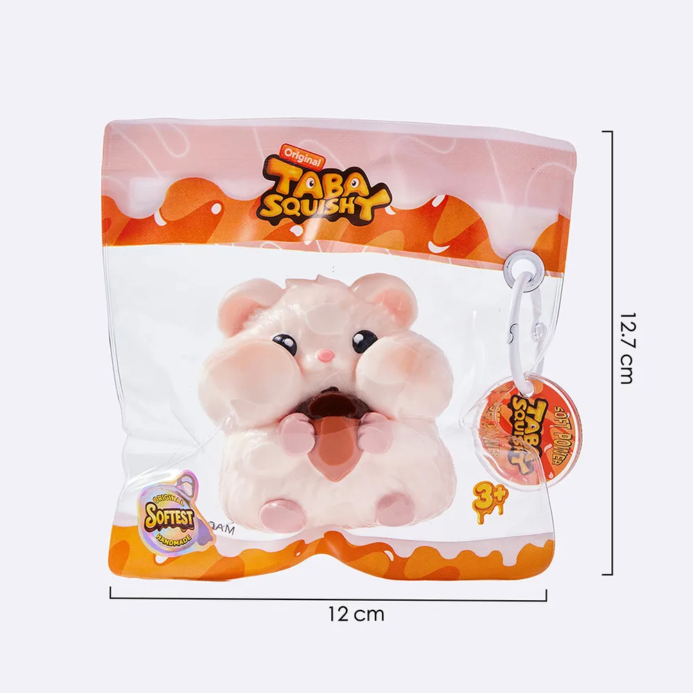 Hamster Holding Aacorn — photo 6