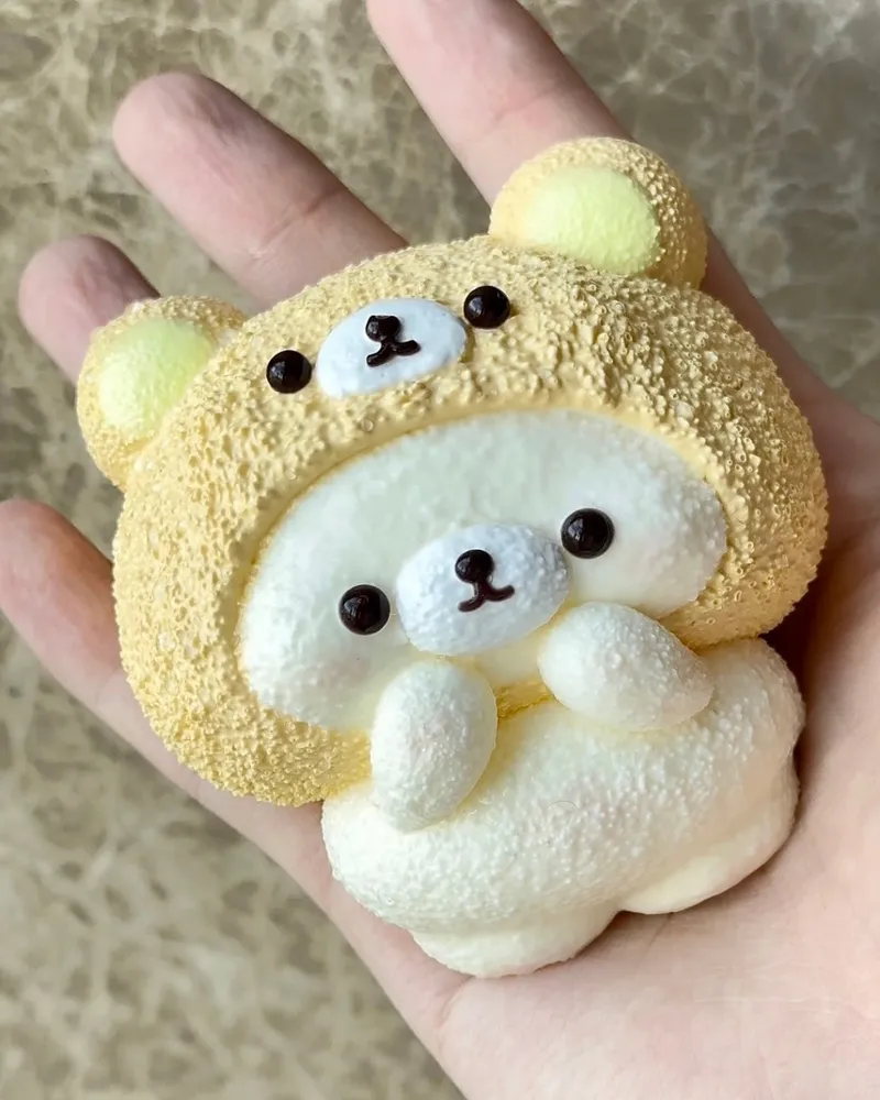 Hat Bear Squishy Stress Relief Decompression Toy — photo 3
