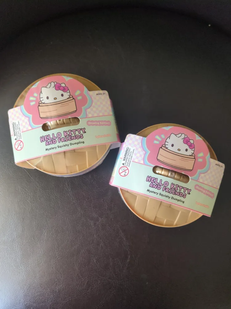 Hello Kitty & Friends Mystery Squishy Dumpling - Glowing Edition — photo 5