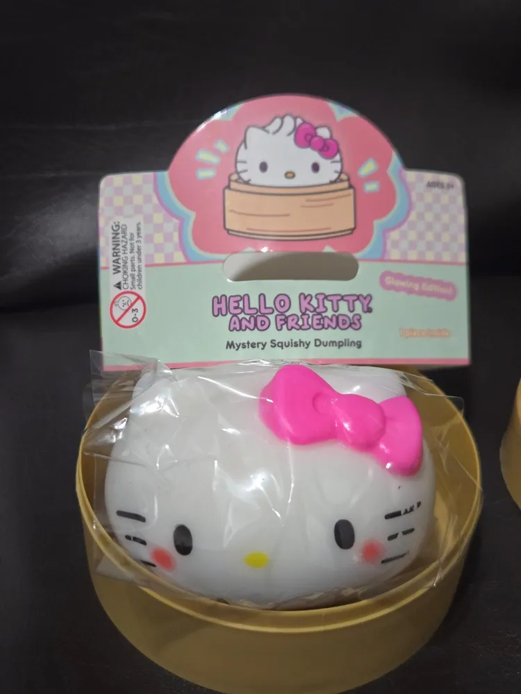 Hello Kitty and Friends Mystery Squishy Dumpling