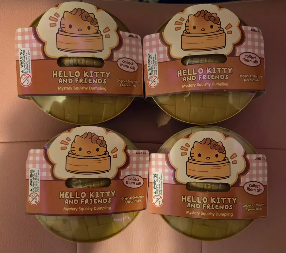 Hello Kitty & Friends Mystery Squishy Dumpling Lot (4 Pack)