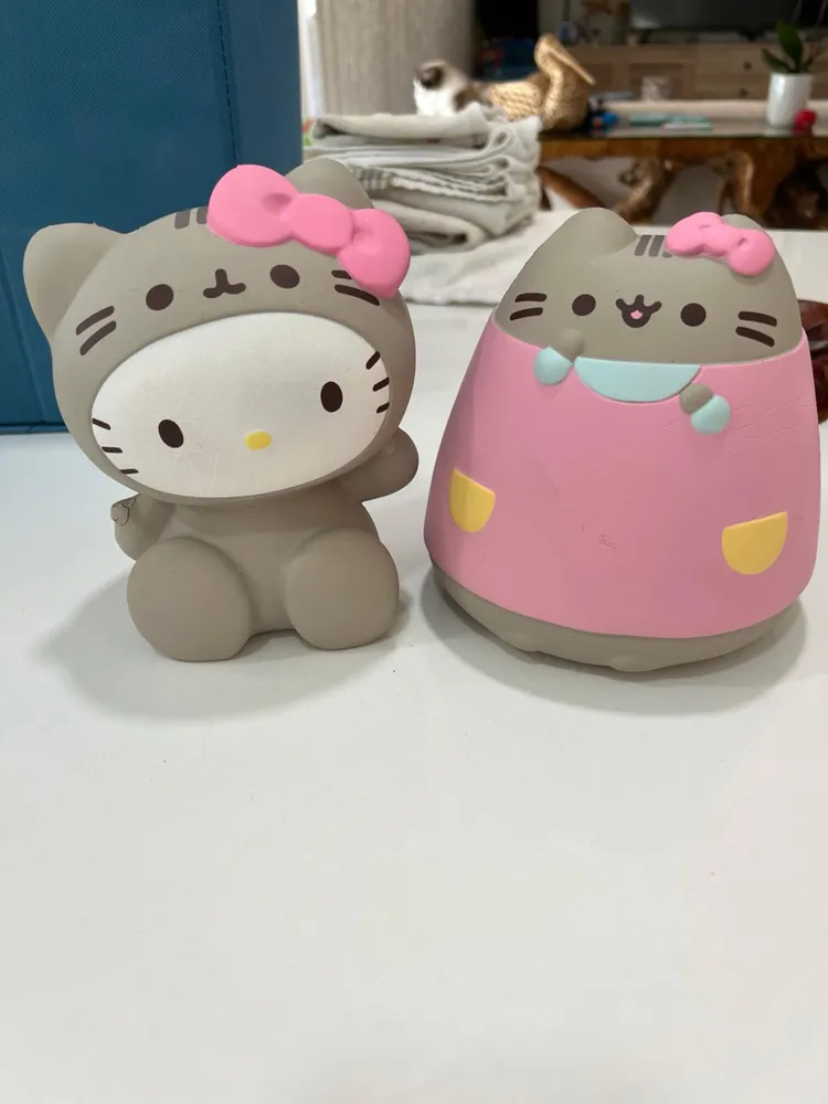 Hello Kitty Pusheen Squishy