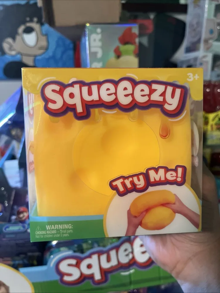 Jumbo Squeeezy Cheese Yellow Squishy — photo 2