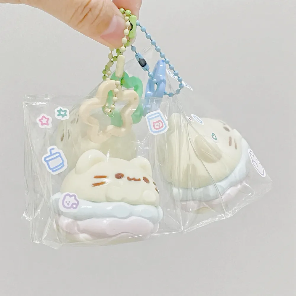 Kitty Burger Keychain Squishy Stress Relief Decompression Toy w/o Flocking — photo 2