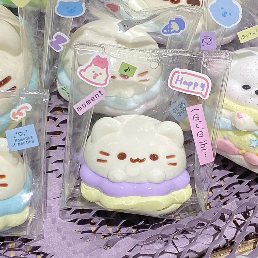 Kitty Burger Keychain Squishy Stress Relief Decompression Toy w/o Flocking — photo 5