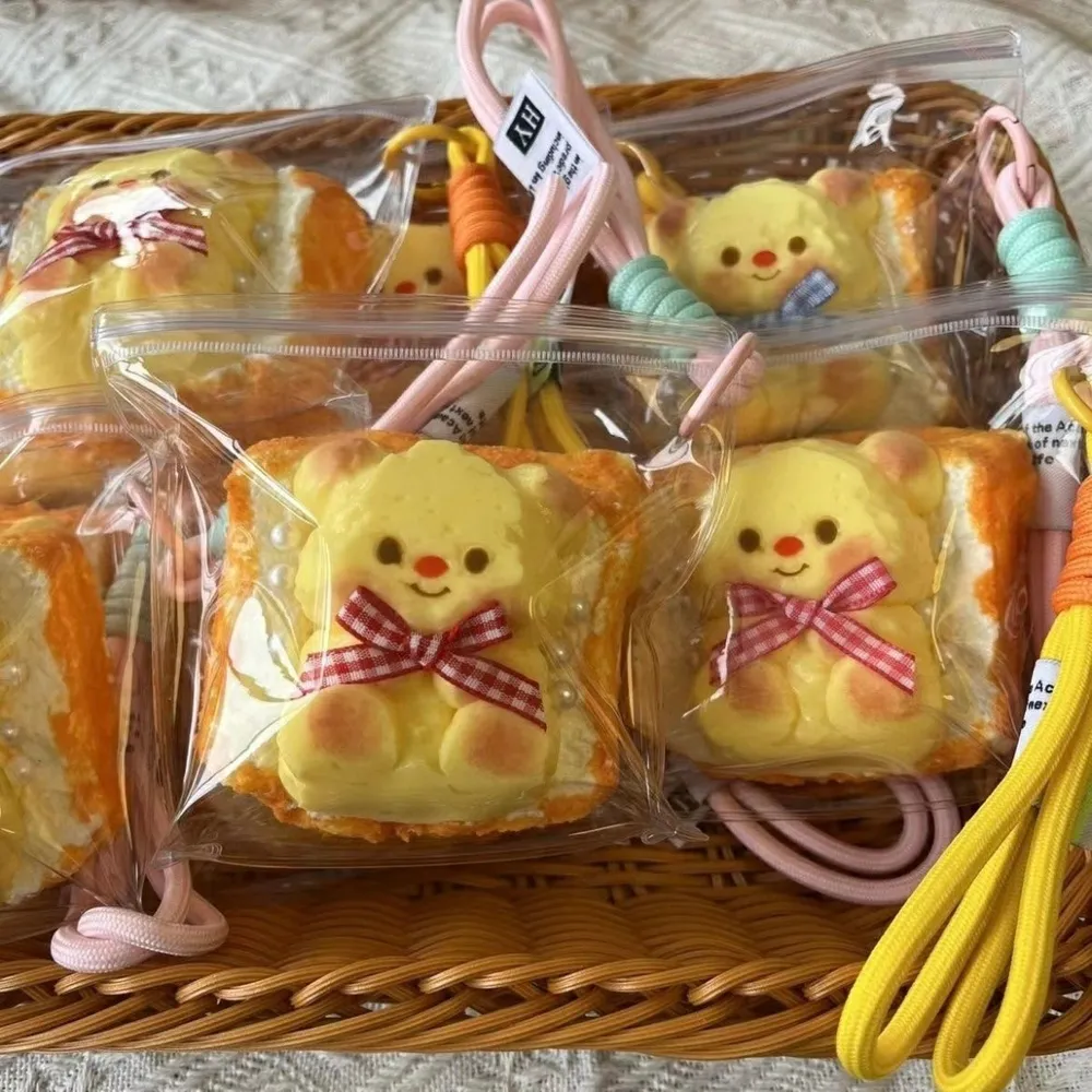 Little Bear Toast Squishy Stress Relief Decompression Toy w/o Flocking — photo 2