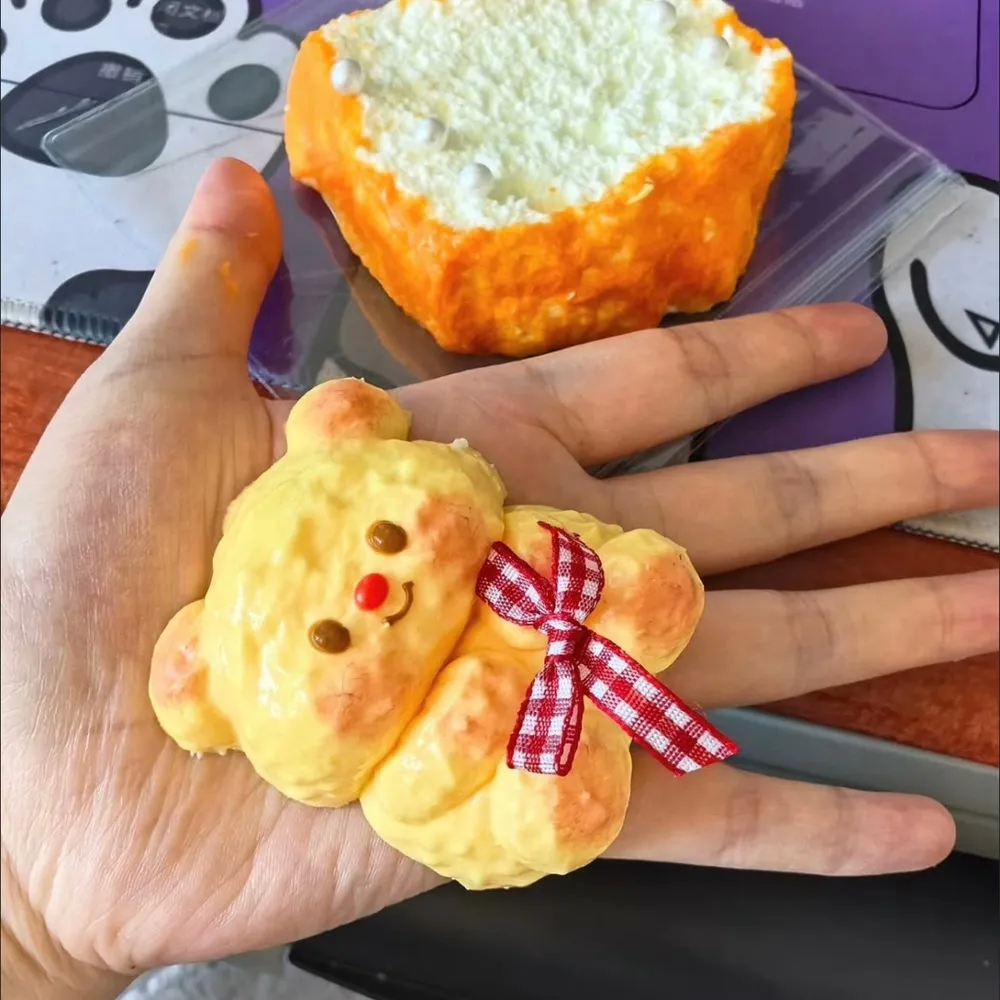 Little Bear Toast Squishy Stress Relief Decompression Toy w/o Flocking — photo 6