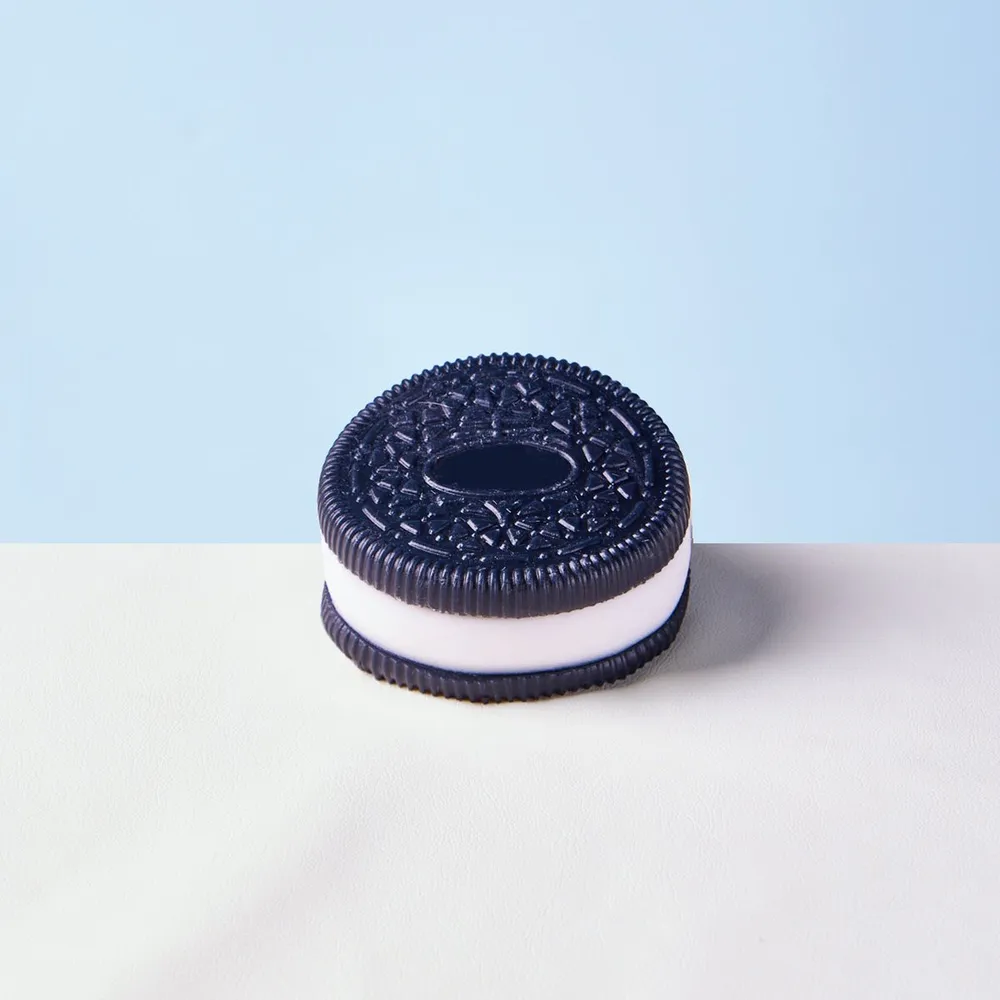 Medium Black-white Cookie Sandwich Taba Squishy