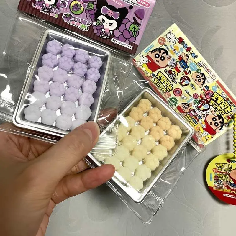 Mini Kitty Paw Molds for Squishy Epoxy Resin UV Resin Wax — photo 3