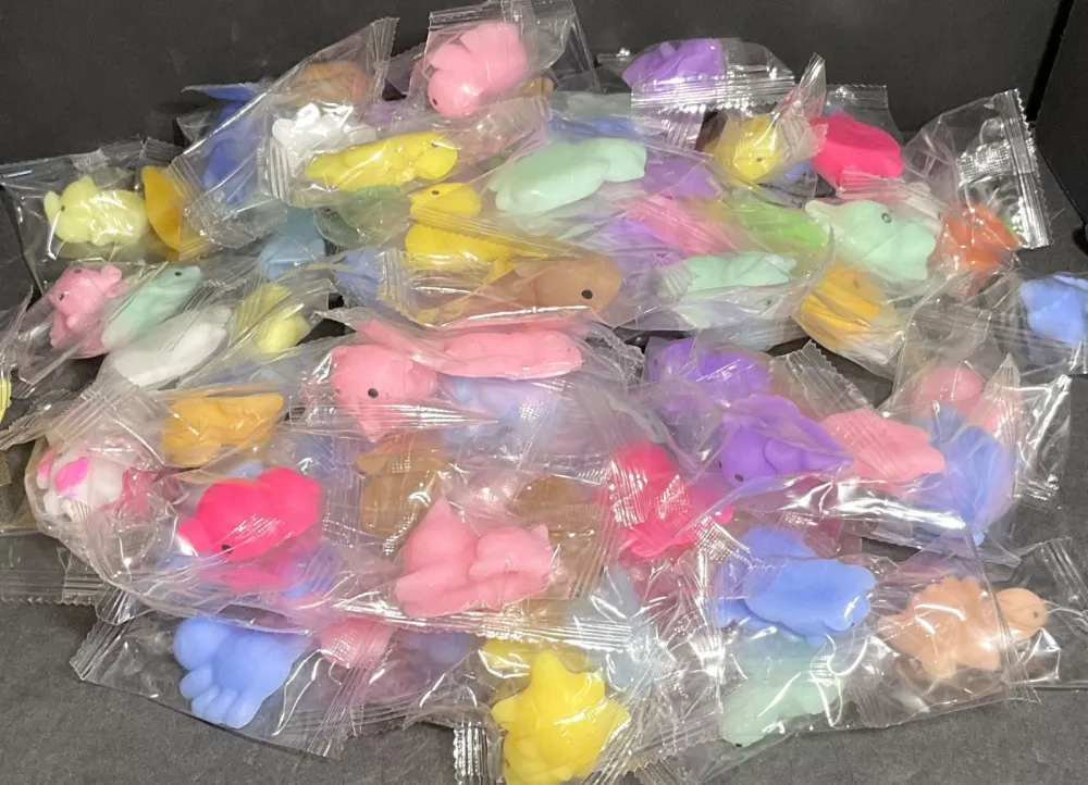 Mini Mochi Squishy Animals & Fruit 100-Piece Box