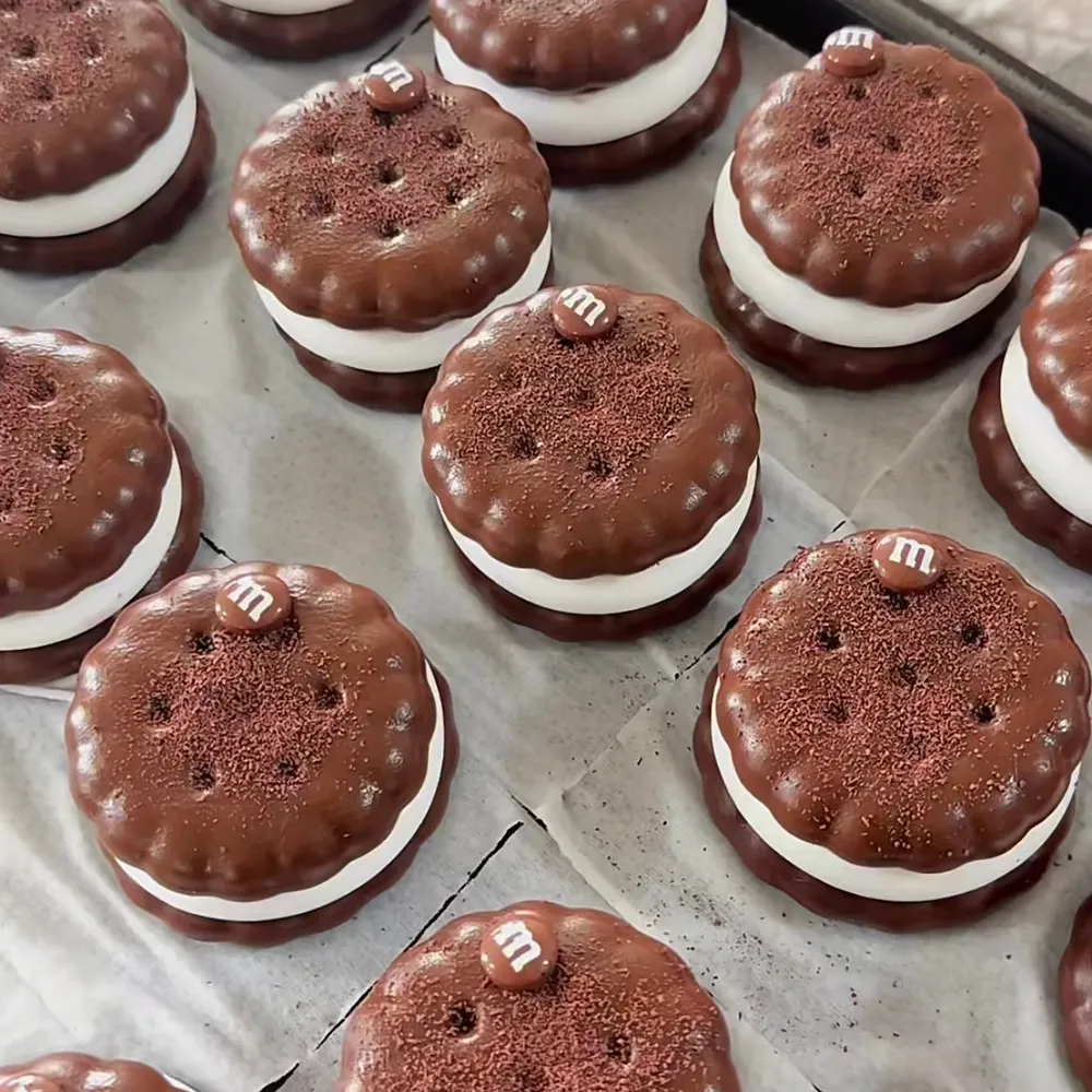 Multi-layered Cookie Squishy Stress Relief Decompression Toy — photo 3