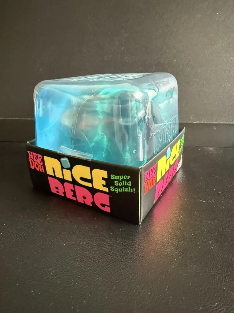 Nee-Doh Nice Berg Blue Ice Cube — photo 5