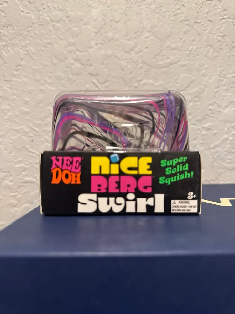Nee-Doh Nice Berg Swirl XL Giant Blue