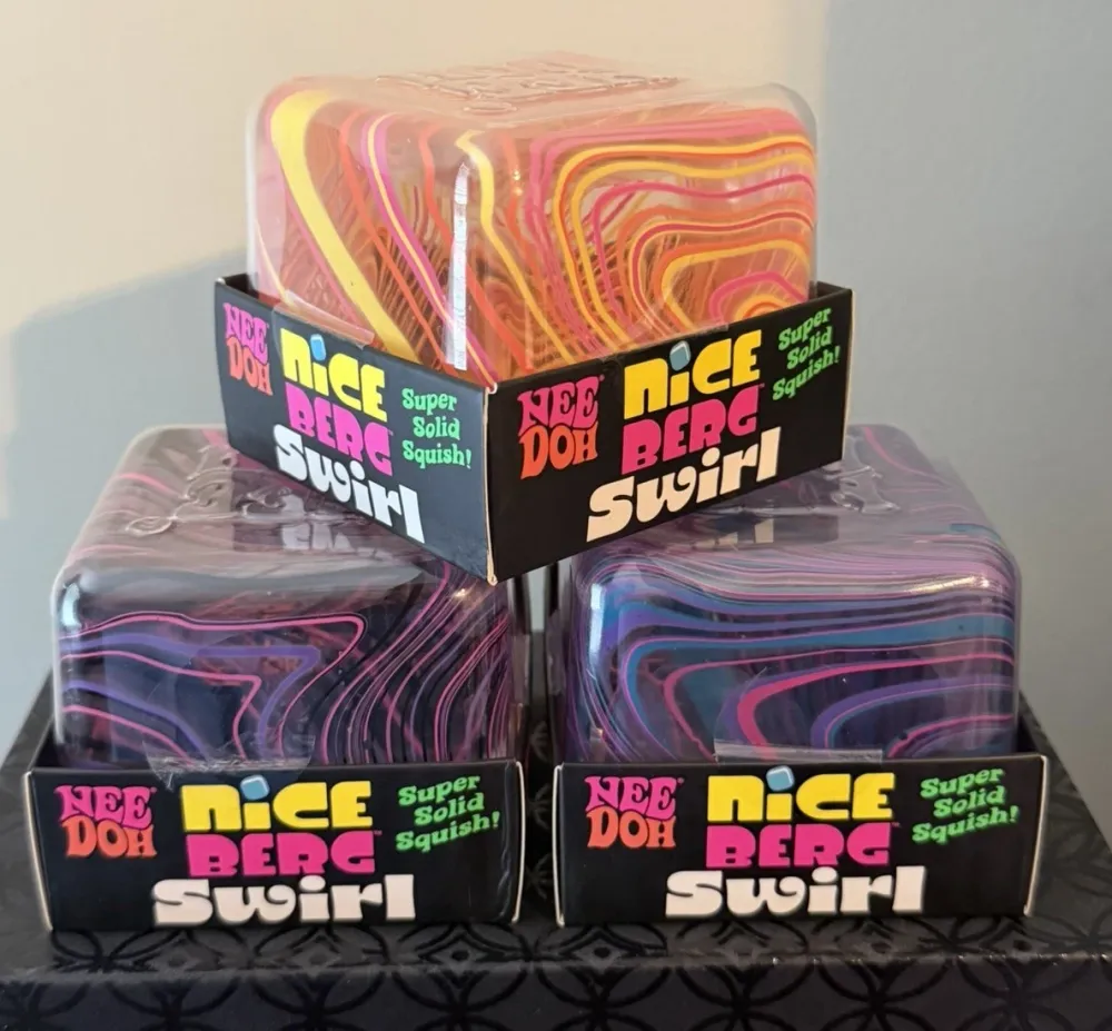 Nee-Doh Nice Berg XL Giant Cube