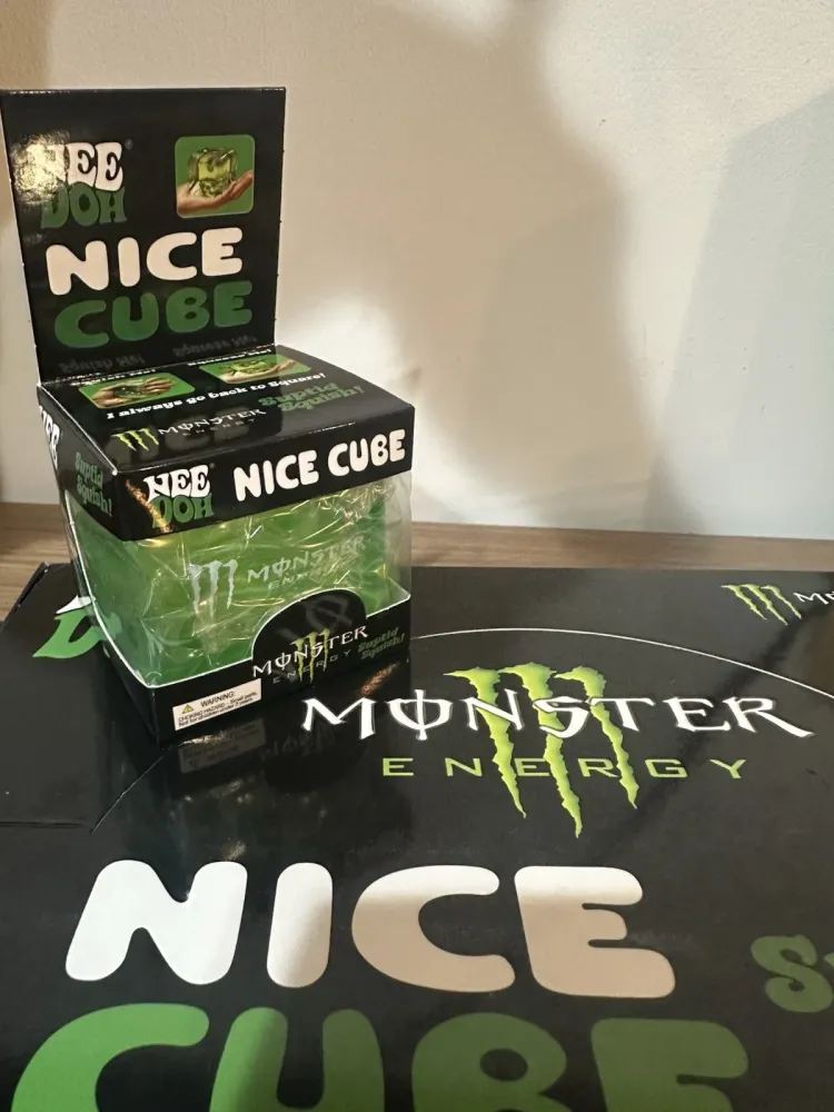 Nee-Doh Nice Cube Monster Edition (Green/Black)