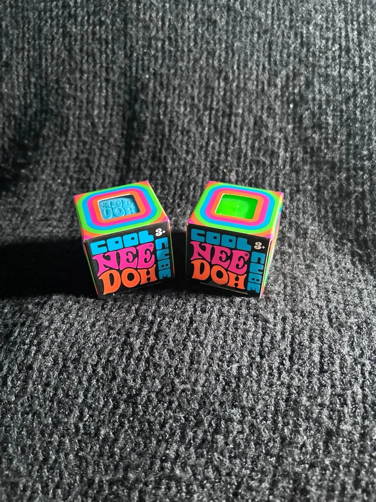 NeeDoh Teenie Twirl Cool Cube